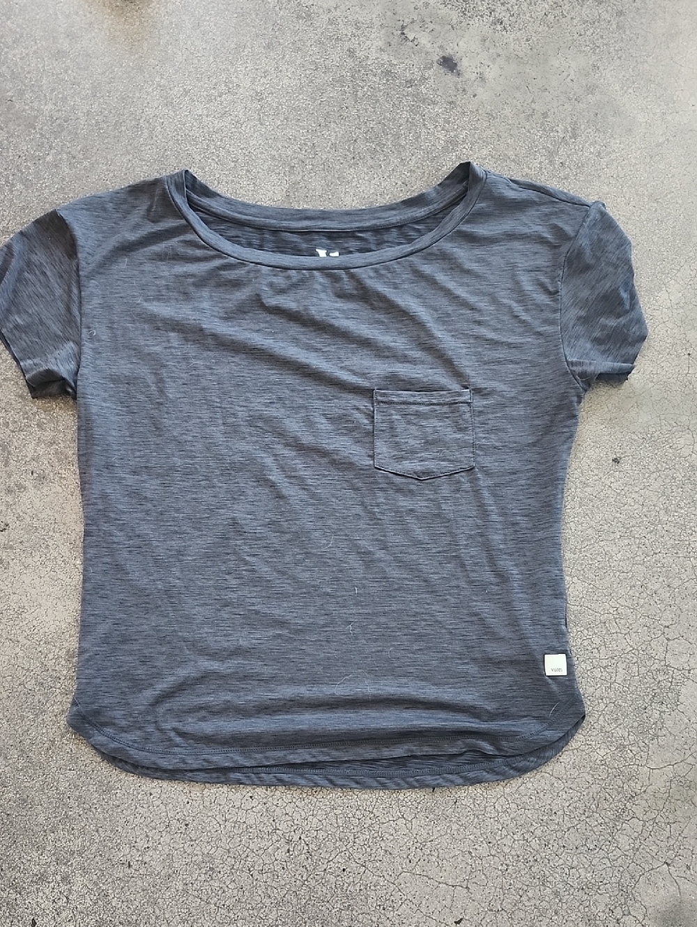 Vuori Heathered Charcoal Tee